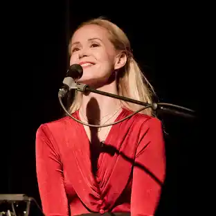Tina Dico