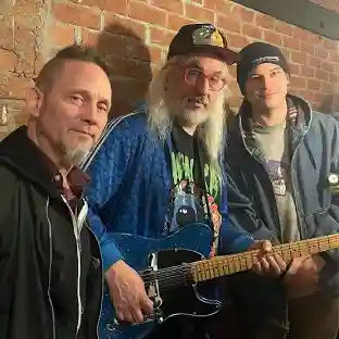 Dinosaur Jr.