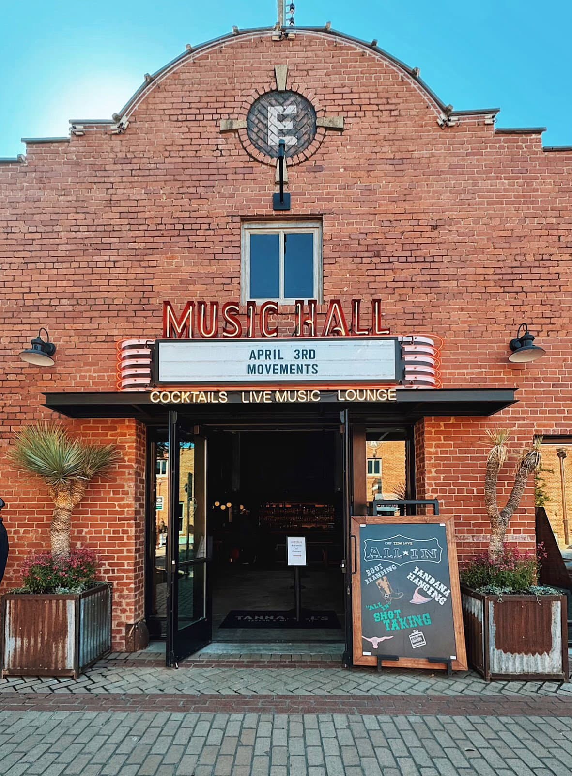 Tannahill's Tavern & Music Hall photo 5