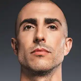 Dennis Cruz