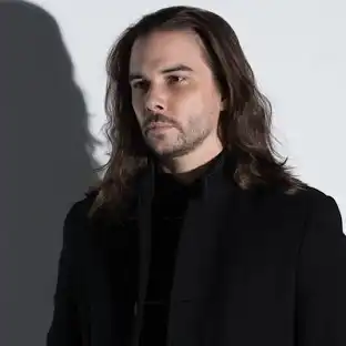 Seven Lions