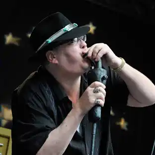 Blues Traveler