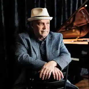 Larry Fuller