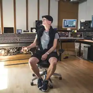 Tobi Neumann
