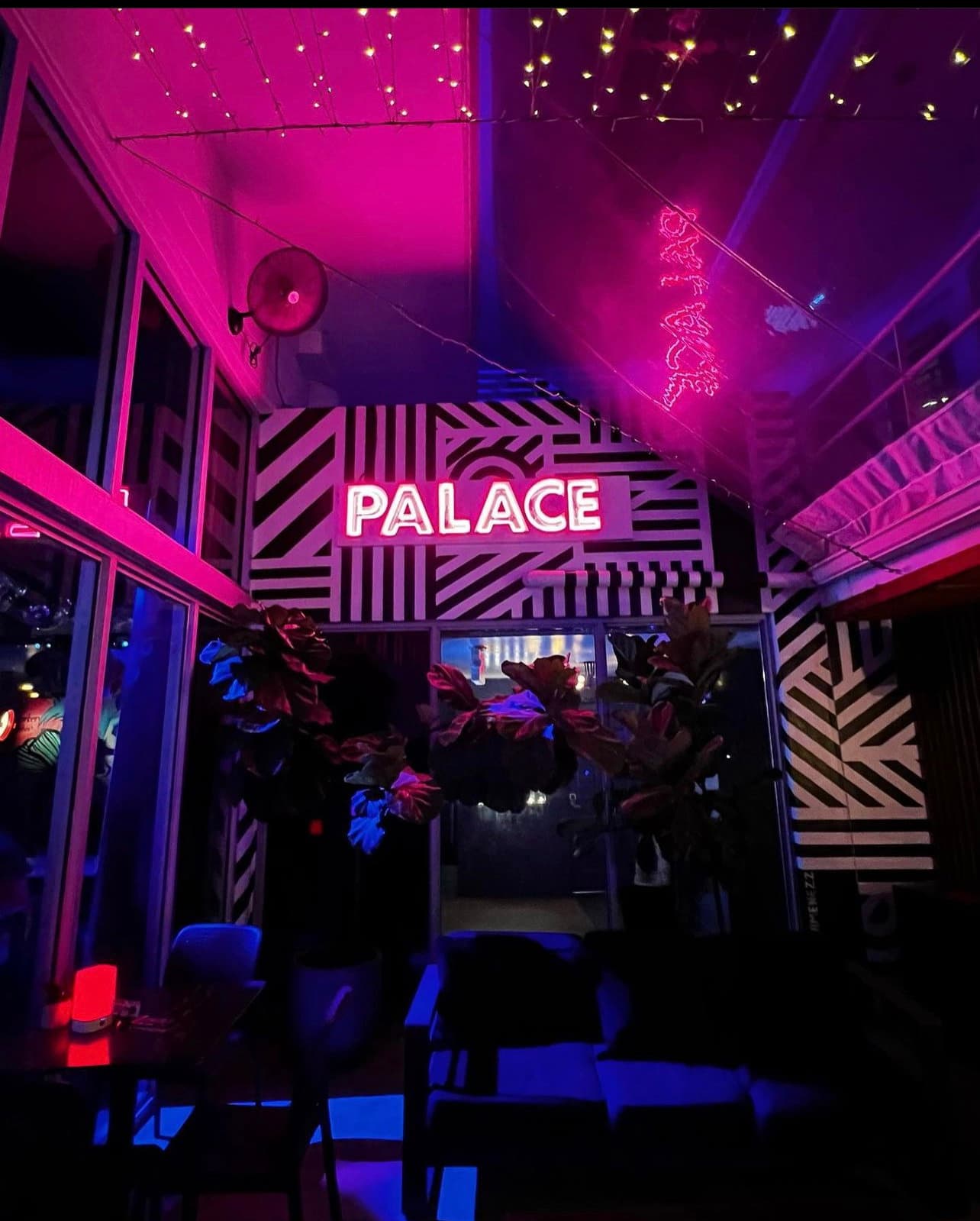 Palace Bar & Restaurant photo 1