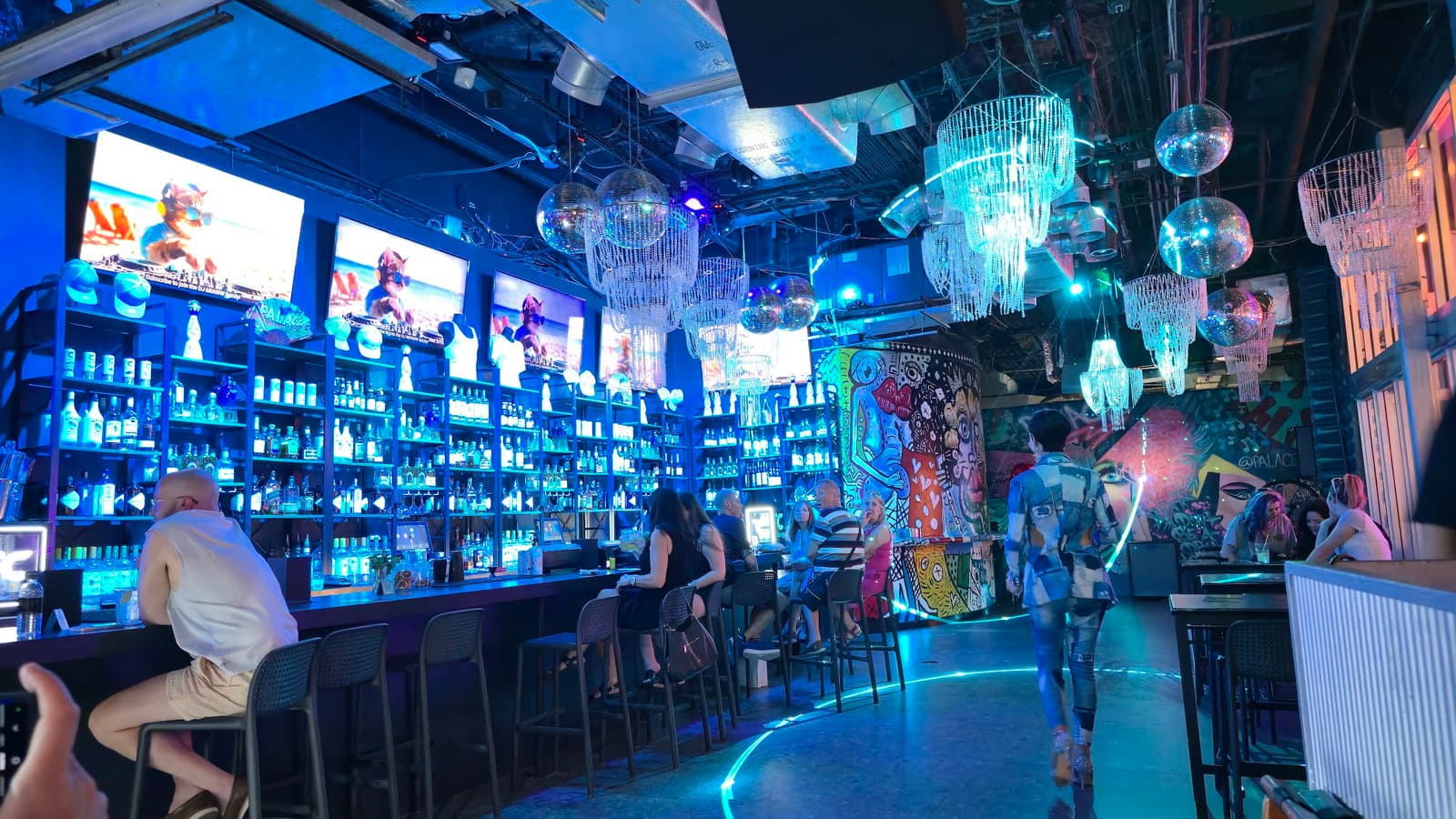 Palace Bar & Restaurant photo 3