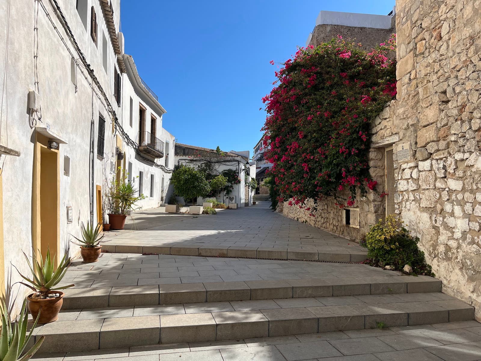 Dalt Vila photo 3