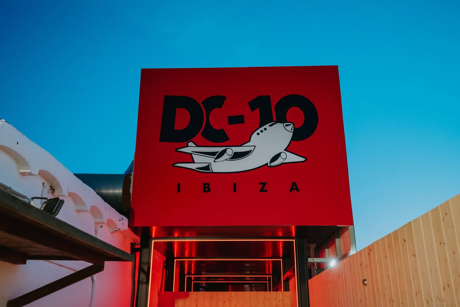 DC10 photo 4