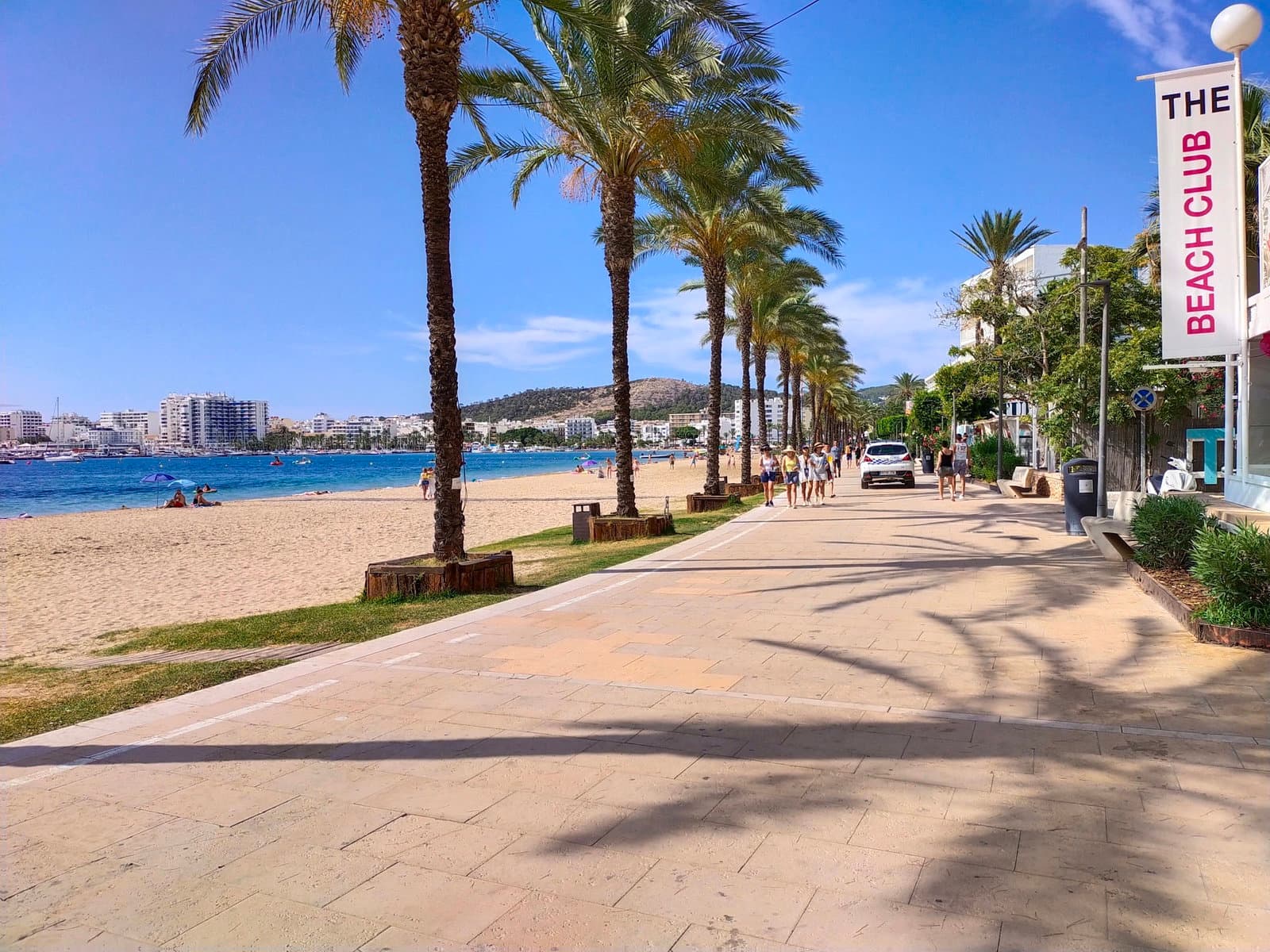 The Bay Bar Beach Club photo 3