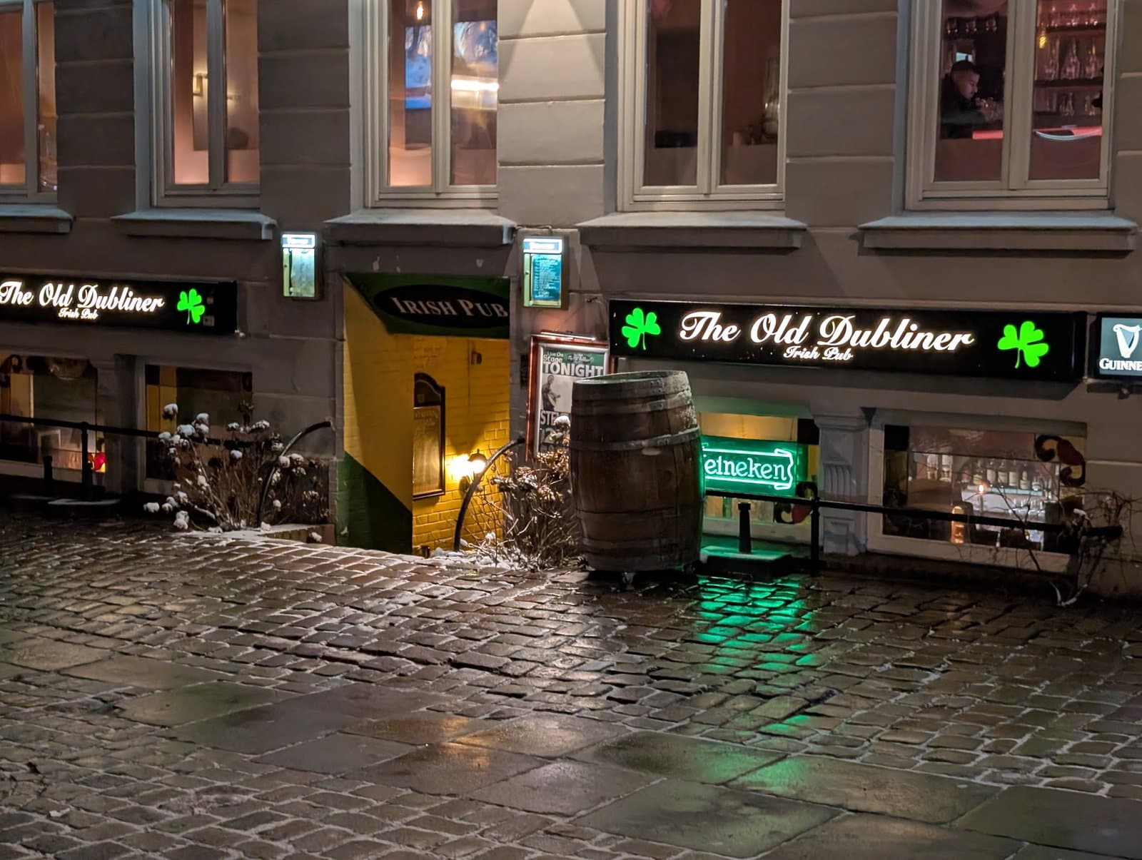The Old Dubliner - Irish Pub - Hamburg photo 2