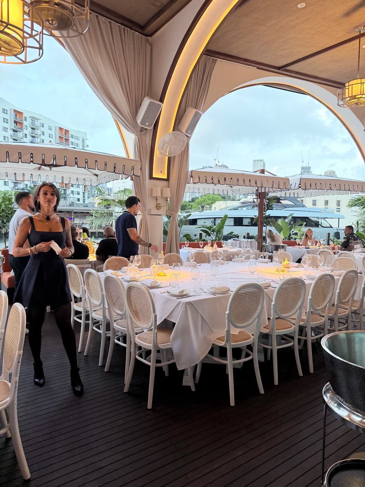 Bagatelle Miami River photo 2