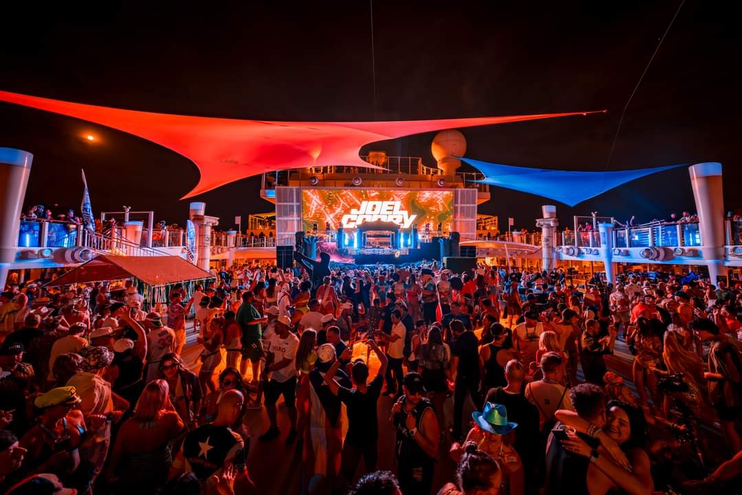 Groove Cruise photo 3