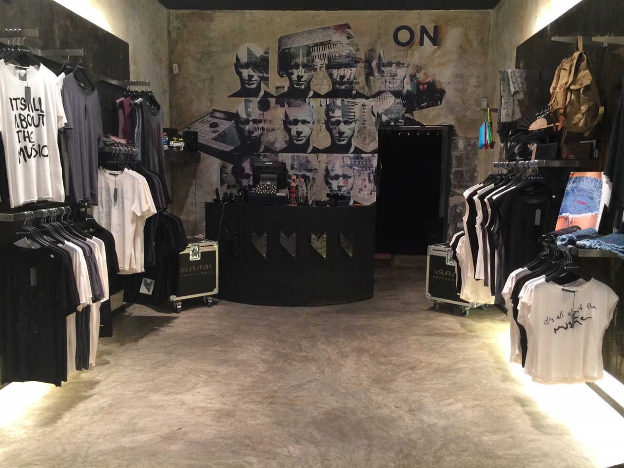 Music On Store photo 5