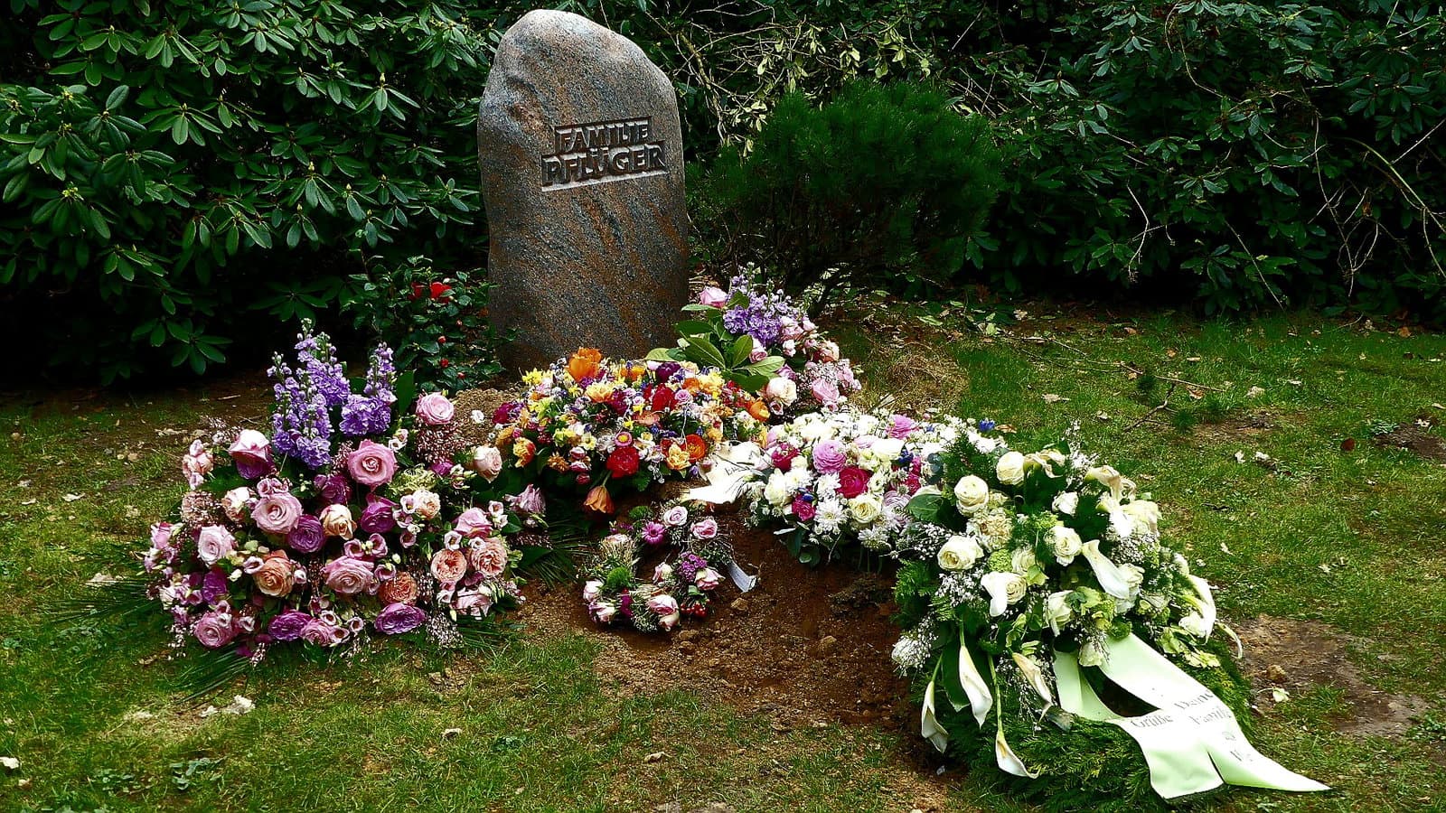 Ohlsdorf Cemetery photo 3