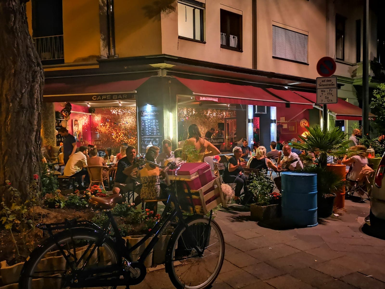 Cafe Bar La Paillette photo 2