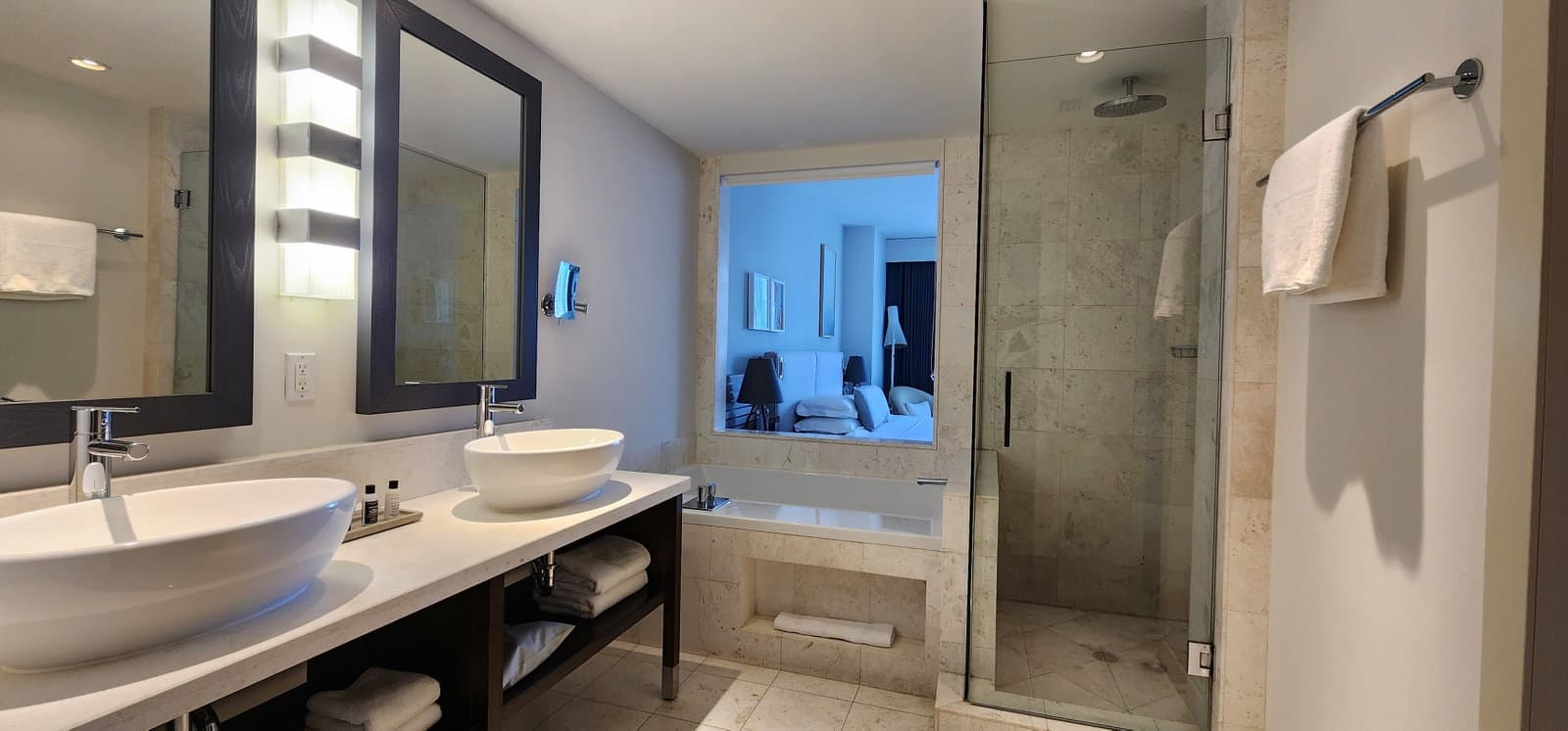Kimpton EPIC Hotel photo 3