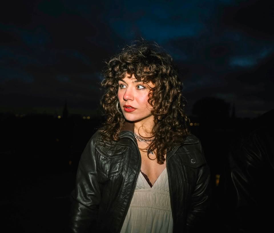 Release-Party: Chrissy Lou (Indie-Pop) + DJ: Fluence (Electro, Acid, Techno) event cover