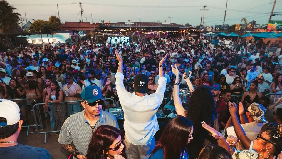 Noise Complaints Presents: the Late Night R&B Experience Tour (21+) event cover